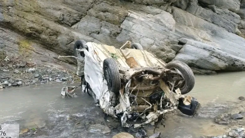 चंबा में बड़ा सड़क हादसा: बैरा स्यूल नदी में गिरी कार, 4 लोगों की मौत