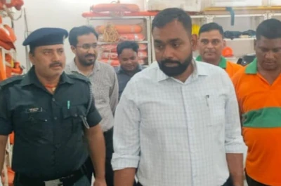 मोतिहारी: भूमि परिमार्जन में धांधली करने वाला राजस्व कर्मचारी सस्पेंड, डीएम ने लिया सख्त एक्शन
