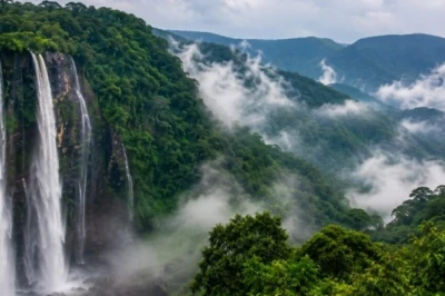 कर्नाटक का अगुम्बे गांव: मानसून में स्वर्ग सा अहसास कराने वाली जगह