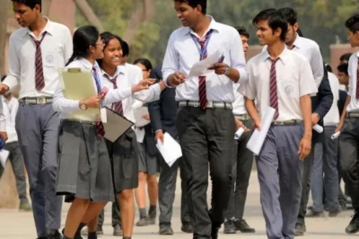 CBSE का थ्री-लैंग्वेज रूल: कक्षा 10 के छात्रों के लिए बड़ी राहत और नए दिशा-निर्देश जारी