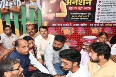कुल्लू अस्पताल मामला: महिला की मौत के बाद डॉक्टर अनु सस्पेंड, लोगों के प्रदर्शन और अनशन के बाद सुक्खू सरकार ने लिया बड़ा एक्शन