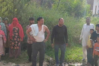 फरीदाबाद की बीपीएल कॉलोनी की बदहाली: श्मशान से होकर स्कूल जाने को मजबूर बच्चे, नारकीय जीवन जीने को हैं लाचार