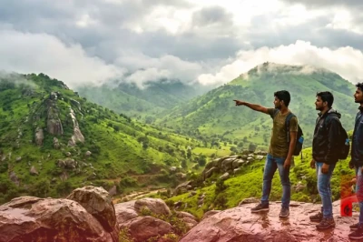 मानसून में कम बजट में घूमना है? बिहार के जहानाबाद की इन पहाड़ियों का नजारा आपको मंत्रमुग्ध कर देगा