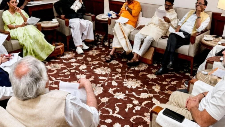 SURE के साथ लौटी इंडिया गठबंधन की ताकत, आम आदमी पार्टी और डीएमके के जुड़ने से बढ़ी बीजेपी की चिंता