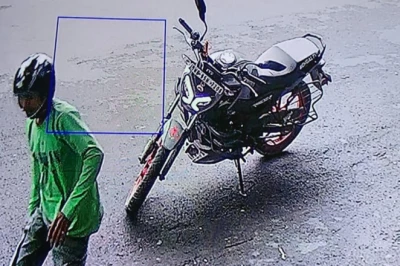 कोलकाता में अभिषेक बनर्जी के आवास पर हमला, पत्थरबाजी से टूटे खिड़कियों के कांच