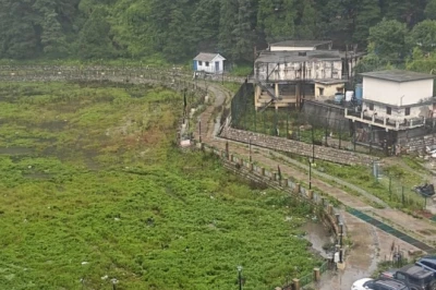 नैनीताल: करोड़ों फूंकने के बाद भी बदहाल है ऐतिहासिक सूखाताल झील, UKSLSA ने नगर पालिका को दी कड़ी चेतावनी