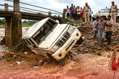 जबलपुर: नाला पार करते समय तेज बहाव में बही बोलेरो, चालक की मौत और 3 सुरक्षित
