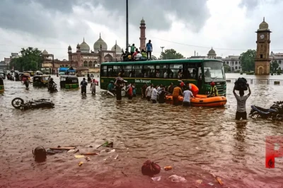मध्य प्रदेश में मूसलाधार बारिश का कहर: इंदौर, भोपाल और उज्जैन में जलभराव से जनजीवन बेहाल