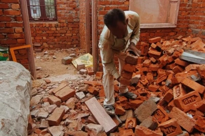 मानसून में घर बनाने की सोच रहे हैं? इन जरूरी बातों का ध्यान न रखा तो हो सकता है भारी नुकसान
