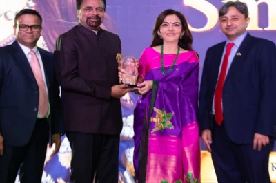 नीता अंबानी को फ्लोरिडा में मिला AAPI ह्यूमैनिटेरियन अवॉर्ड, टाम्पा शहर की चाबी से भी नवाजा गया