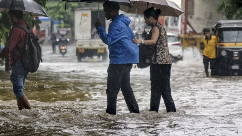 मुंबई में मौसम का मिजाज सख्त, IMD ने जारी किया भारी बारिश का रेड अलर्ट
