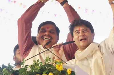मध्य प्रदेश के शिवपुरी में बनेगा दक्षिण एशिया का सबसे बड़ा मिसाइल इकोसिस्टम, सीएम मोहन यादव और ज्योतिरादित्य सिंधिया ने रखी 2500 करोड़ के डिफेंस प्लांट की आधारशिला