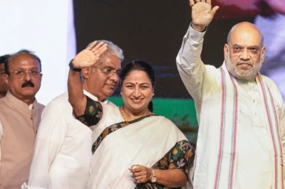 अमित शाह ने दिल्ली में शुरू किया 'एक पेड़ मां के नाम' अभियान, मुख्यमंत्री रेखा गुप्ता की मौजूदगी में मिलीं 300 नई DEVi बसें