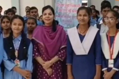 वैशाली में 'कलेक्टर दीदी की पाठशाला': डीएम वर्षा सिंह का बच्चों को भविष्य संवारने का अनोखा प्रयास