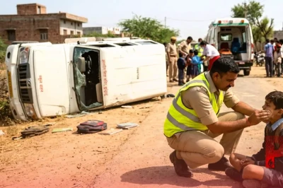 झुंझुनूं में दर्दनाक सड़क हादसा: स्कूली बच्चों से भरी बोलेरो पलटी, 12 छात्र घायल