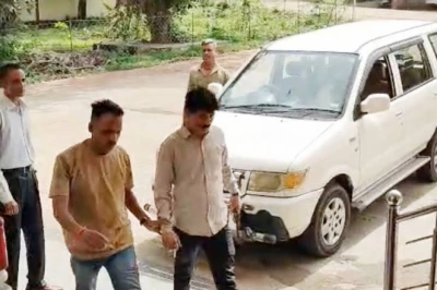 आगर मालवा में लोकायुक्त का बड़ा एक्शन, 50 हजार रुपये की रिश्वत लेते बाबू रंगे हाथों गिरफ्तार