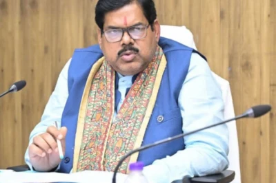 बिहार: 3000 से अधिक फर्जी शिक्षकों पर गिरेगी गाज, नौकरी से बर्खास्तगी के साथ ब्याज सहित होगी वेतन की वसूली