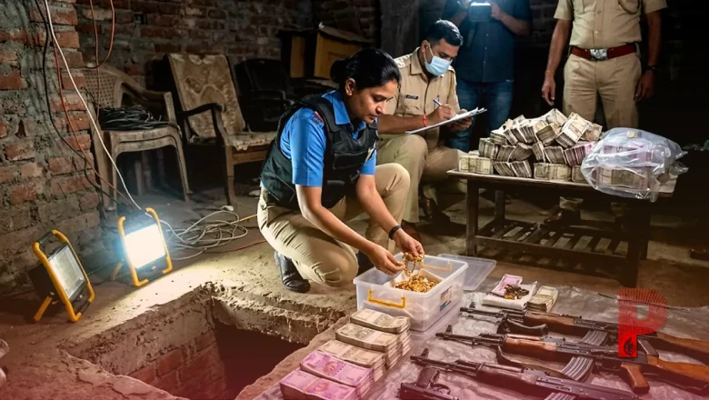 छत्रपति संभाजीनगर में अंडरवर्ल्ड डॉन बाबा फरजान के ठिकाने पर बड़ी कार्रवाई, तहखाने से मिले 5 करोड़ नकद, सोना और हथियारों का बड़ा जखीरा