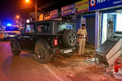 ओडिशा के बालेश्वर में थार गाड़ी से बांधकर पूरा ATM ही उखाड़ ले गए बेखौफ चोर, CCTV फुटेज आया सामने