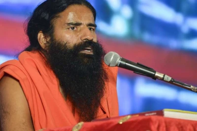 दाढ़ी रखें या मूंछ कटाएं, बाबा रामदेव ने मुसलमानों को लेकर क्यों कही यह बड़ी बात?