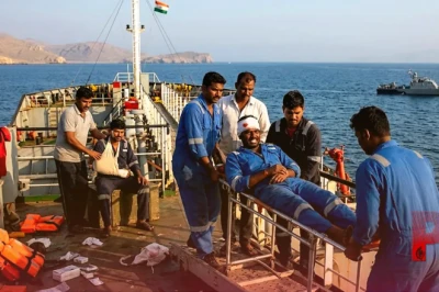 होर्मुज जलडमरूमध्य में ईरान का हमला, भारतीय नाविक की मौत और 8 घायल