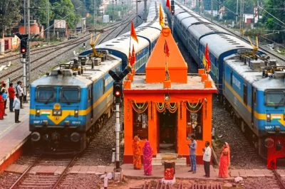 छपरा का अनोखा बुढ़िया माई मंदिर: जहां पटरियों के बीच से गुजरती हैं ट्रेनें, रेलवे ने खुद कराया था निर्माण