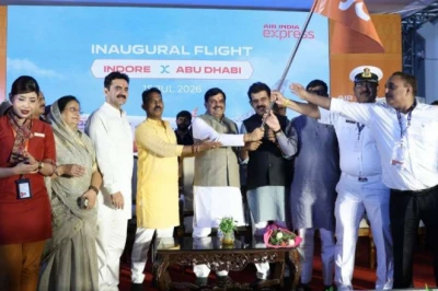इंदौर से अबू धाबी के लिए सीधी उड़ान सेवा शुरू, मुख्यमंत्री डॉ. मोहन यादव ने दिखाई हरी झंडी