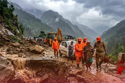 उत्तराखंड में मौसम का कहर, 8 जिलों में भारी बारिश का रेड अलर्ट जारी