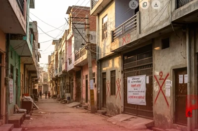 फरीदाबाद के शिव नगर में बुलडोजर का खौफ, 26 जुलाई तक घर खाली करने के आदेश से सैकड़ों परिवार परेशान