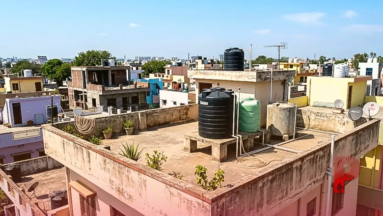 घर की छत पर पानी की टंकी रखने के लिए कौन सी दिशा है सबसे उत्तम? जानें वास्तु शास्त्र के जरूरी नियम