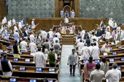 संसद का मॉनसून सत्र: NEET पेपर लीक मामले पर विपक्ष का हंगामा, दूसरे दिन भी कामकाज में गतिरोध