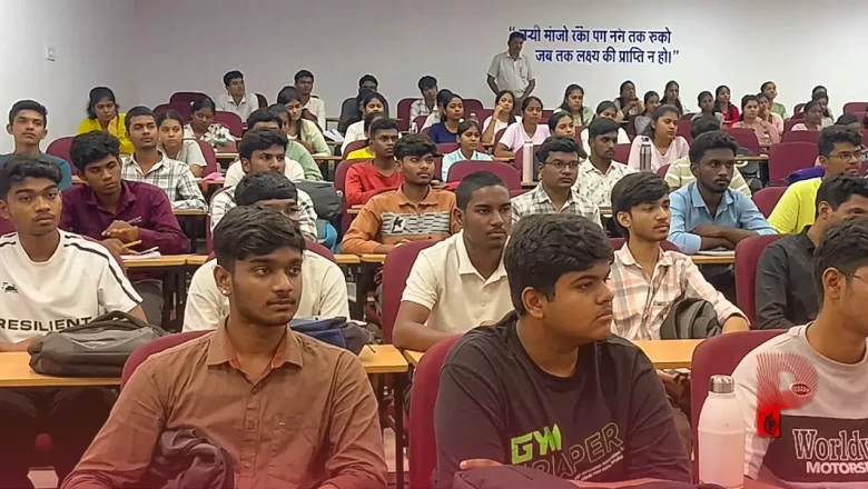 ज्ञानगुड़ी का कमाल: बस्तर के 50 होनहार बच्चों ने NEET में लहराया परचम, अब बनेंगे डॉक्टर