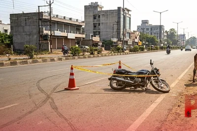 रायपुर में दर्दनाक सड़क हादसा: आवारा गाय से टकराकर गिरे युवक को कार ने कुचला, इकलौते बेटे की मौत से उजड़ा परिवार