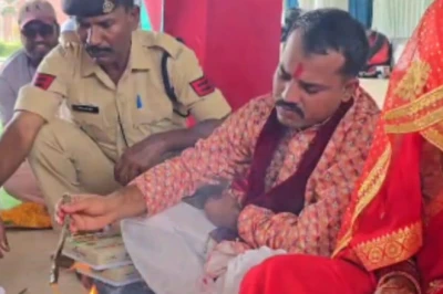 छत्तीसगढ़ में अनोखी शादी: जिस युवती ने दर्ज कराई थी FIR, जेल के अंदर उसी कैदी से रचाई शादी