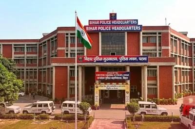 क्रिकेटर आकाशदीप बने बिहार पुलिस में DSP, भावुक मां और पत्नी के साथ नियुक्ति पत्र लेने पहुंचे पटना