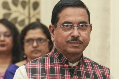 केंद्रीय शिक्षा मंत्री के रूप में प्रल्हाद जोशी ने संभाला कार्यभार, पीएम मोदी के भरोसे पर खरा उतरने का किया वादा