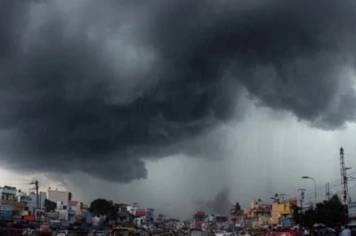 बिहार में मानसून का कहर: पटना समेत 14 जिलों के लिए अलर्ट जारी, वज्रपात की चेतावनी