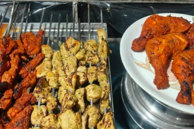 सावन के आने से पहले जमशेदपुर में नॉनवेज प्रेमियों की पहली पसंद बना लिसा चिकन कॉर्नर, जानें क्या है खास