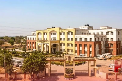 नूंह के मेडिकल कॉलेज में डॉक्टरों की बड़ी लापरवाही: बाएं पैर के फोड़े का इलाज करने के बजाय चीर दिया दायां पैर