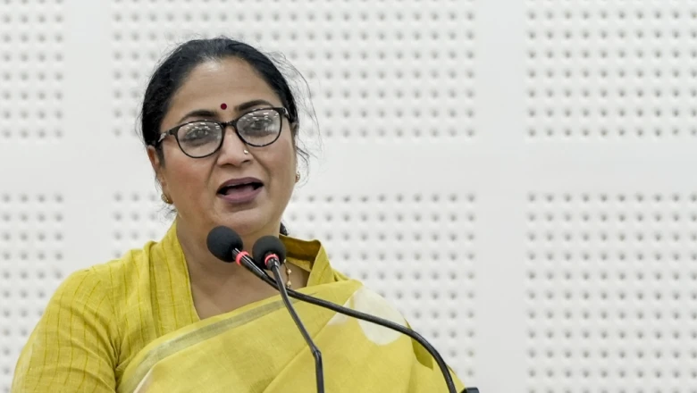 दिल्ली महिला आयोग को मिली नई चेयरपर्सन, लता गुप्ता समेत 5 सदस्यों की हुई नियुक्ति