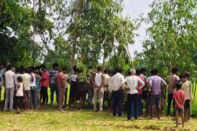 सीतापुर: खेत में मिला सिर कटा शव, इलाके में फैली सनसनी, पुलिस जांच में जुटी