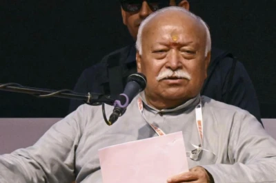 नई पीढ़ी की मानसिकता पर बोले मोहन भागवत, 'Gen-Z बिना सोचे-समझे करते हैं नकल'