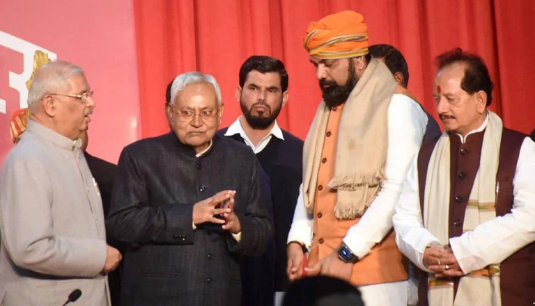 पटना छात्र प्रदर्शन पर मंत्री श्रवण कुमार का बड़ा बयान, बोले- हम भी आंदोलन से निकले हैं