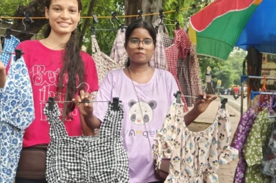 जमशेदपुर की मुस्कान और स्मिता ने छोड़ी नौकरी, सड़क किनारे 'कपड़ा क्वीन' स्टार्टअप से बदली किस्मत
