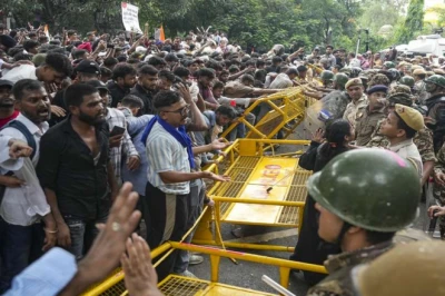जंतर-मंतर पर हुए विरोध प्रदर्शन के दौरान दर्ज हुए केस: क्या है कानूनी प्रक्रिया और FIR कैसे होगी वापस?
