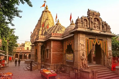 कुंभ राशिफल 28 जुलाई 2026: करियर में प्रगति और आर्थिक उन्नति के योग, हनुमान जी की आराधना से मिलेगा लाभ