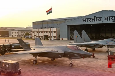 F-35 विमान सौदे पर डोनाल्ड ट्रंप की खरी खरी, बोले- कौन क्या खरीदेगा, यह हम तय करेंगे
