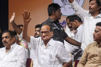 महाराष्ट्र की सियासत में एनसीपी के विलय की चर्चाओं पर शरद पवार का बड़ा बयान