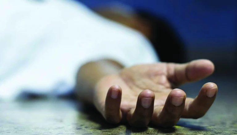 मथुरा: बॉयफ्रेंड से बात करने में बाधा बना 3 साल का बेटा, मां ने गला घोंटकर उतार दिया मौत के घाट