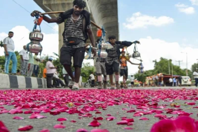 हरिद्वार जाने वालों सावधान! मुजफ्फरनगर में आज रात से बदला ट्रैफिक प्लान, 12 अगस्त तक भारी वाहनों के लिए नो-एंट्री